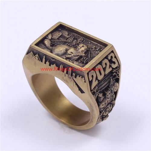 Louis Vuitton® LV Gram Ring Gold. Size M in 2023